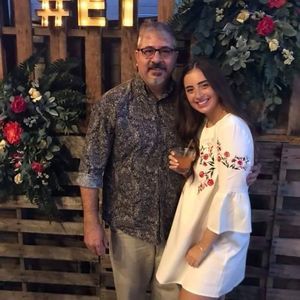 Meet your Posher, Robin